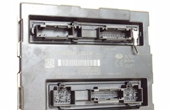 Audi A5 8T 8F Comfort/convenience module 8K0907064N