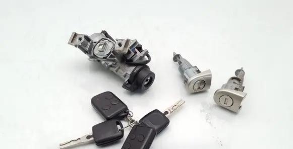 Skoda Octavia Mk2 (1Z) Ignition lock 1K0905851B