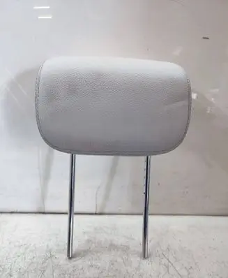 Mercedes-Benz ML W164 Rear seat headrest