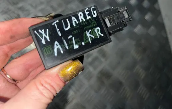 Volkswagen Touareg I Seat heating relay 7L0959772d