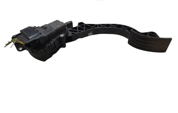 Ford Focus C-MAX Accelerator throttle pedal 3M519F836AF
