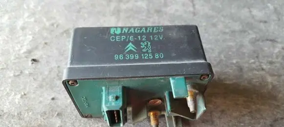 Peugeot 406 Glow plug pre-heat relay 9639912580