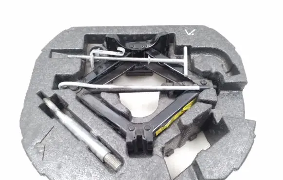 Jaguar XF X250 Tool set 