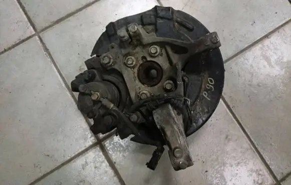 Ford Fusion II Front wheel hub spindle knuckle