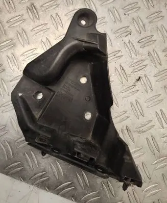 Volvo XC60 Front bumper mounting bracket 30764619