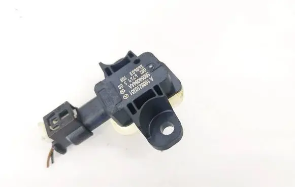 Mercedes-Benz A W176 Airbag deployment crash/impact sensor A1668210351 56054084AA