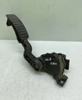 Renault Laguna II Accelerator throttle pedal 8200002904 6PV00811900