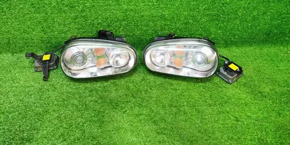 Volkswagen Golf IV Headlights/headlamps set 0301002271 D2SB00 1J1941015K