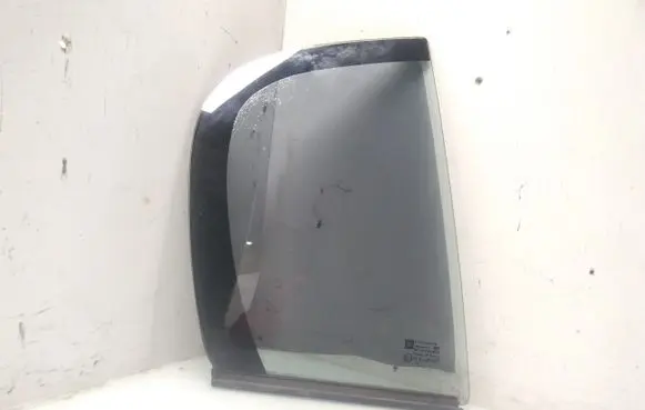 Opel Signum Rear vent window glass 