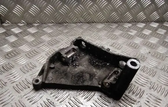 Volkswagen Touareg I Generator/alternator bracket 070903143C