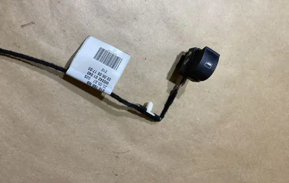 Audi A3 S3 8P Quarter vent window switch 8Z0959855C5PR 8Z0959855