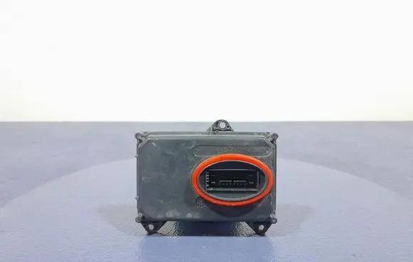 Audi A5 8T 8F Voltage converter/converter module 8K5941329