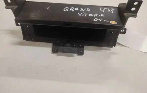 Suzuki Grand Vitara II Glove box NF11V7X0