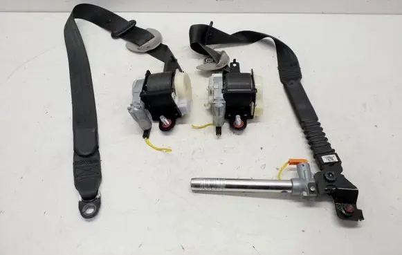 KIA Sportage Front seatbelt 888103U210 888203U200
