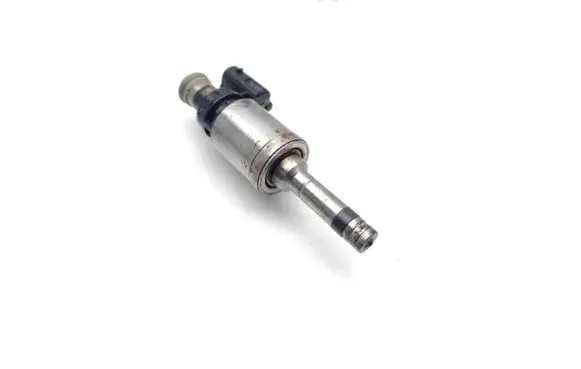 Ford Fiesta Fuel injector DM5G-9F593-AA 0261500221