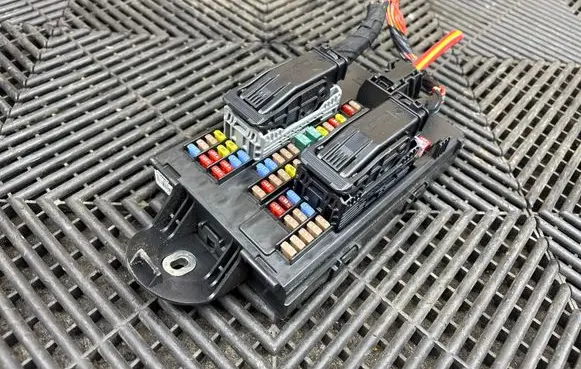 Volvo XC90 Fuse module 31346672