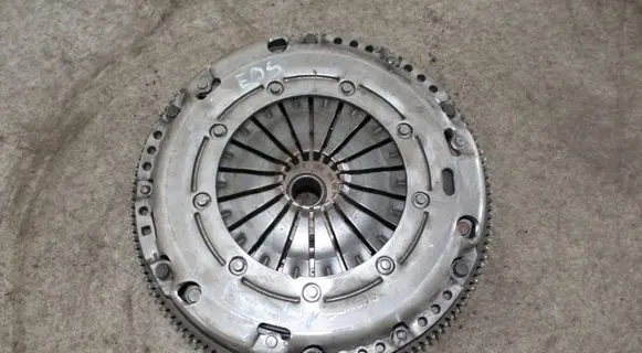 Volkswagen Eos Clutch set kit 03C105273K