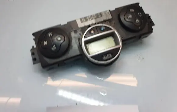 Renault Megane II Climate control unit 8200344842 N101820W