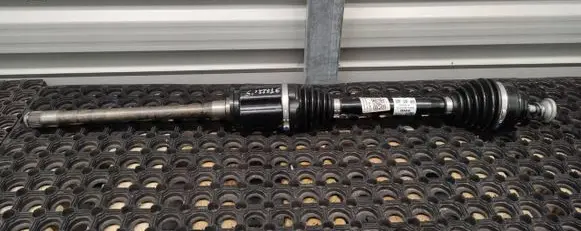 BMW X4 G02 Front driveshaft 8643184