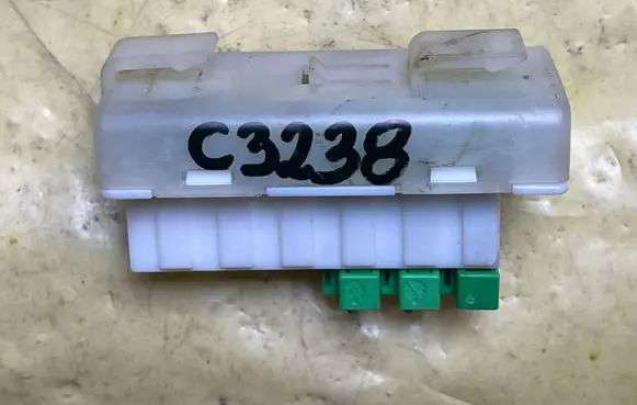 Mercedes-Benz C W204 Other relay A0055461040