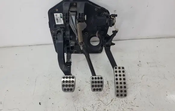 Mercedes-Benz A W168 Pedal assembly A1682902601