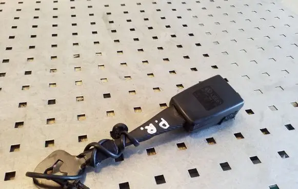 Audi A8 S8 D4 4H Front seatbelt buckle 4H0857755C