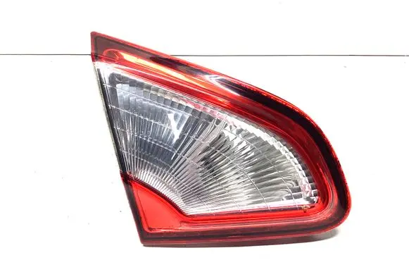 Nissan Qashqai Tailgate rear/tail lights 89503189 B26555BR01A