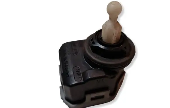 Skoda Octavia Mk1 (1U) Headlight level adjustment motor 6Y0941295 007878