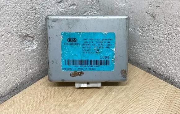 KIA Ceed BSM Control unit 95300A2900 49D8J11000 1410051