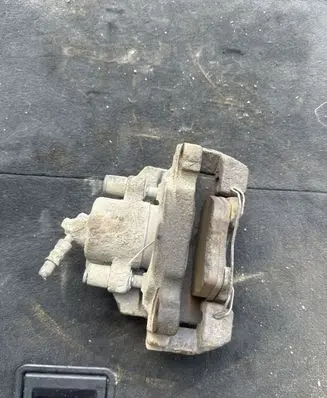 Skoda Octavia Mk2 (1Z) Front brake caliper