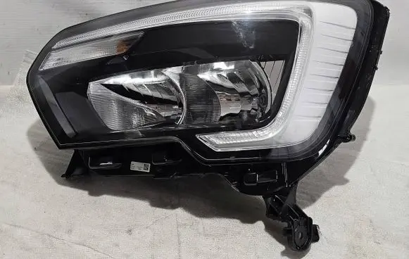 Renault Master III Headlight/headlamp 260607867R