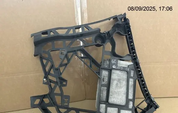 Mercedes-Benz GL X166 Bumper support mounting bracket corner A1668800912 1668800912