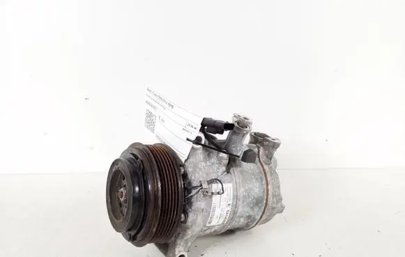 Mercedes-Benz C W205 Air conditioning (A/C) compressor (pump) A0008303902