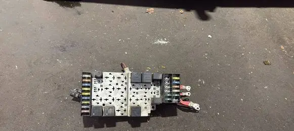 Volvo S80 Fuse box set 9441607