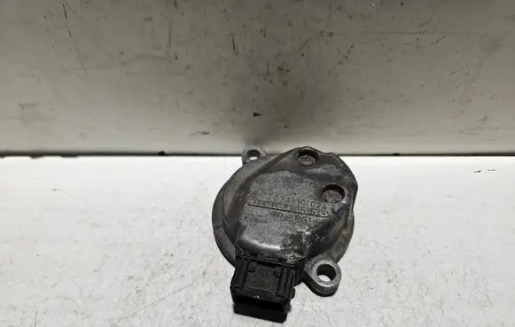 Audi A4 S4 B5 8D Camshaft position sensor 0232101024 058905161B
