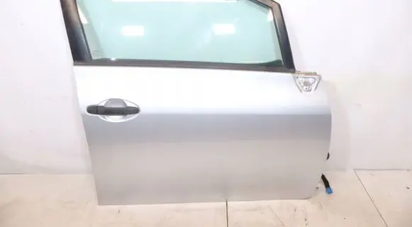 Toyota Auris 150 Front door 