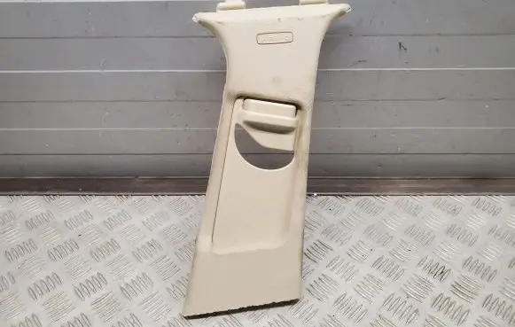 Mercedes-Benz C W204 (B) pillar trim (top) A2048601030 A2046903826