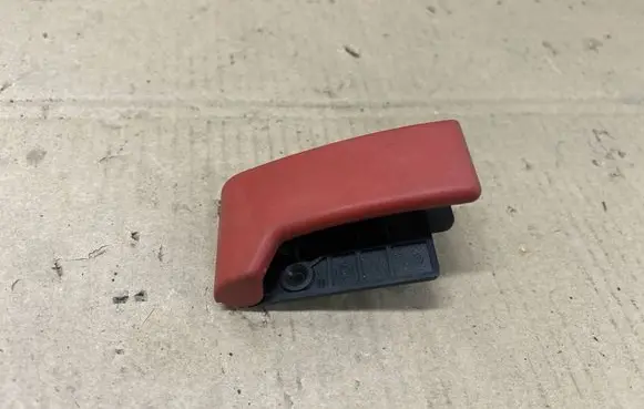 Engine bonnet (hood) release handle