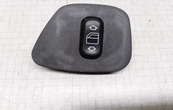 Mercedes-Benz E W210 Electric window control switch 501C31161000