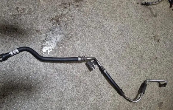 BMW 5 E60 E61 Power steering hose/pipe/line 6761488