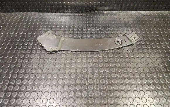 Radiator support slam panel bracket