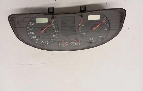 Volkswagen PASSAT B5 Speedometer (instrument cluster) 3B0919861JX 110308793023