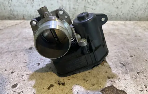 Peugeot 208 II Throttle body valve 9801942080 7017504 27633K02