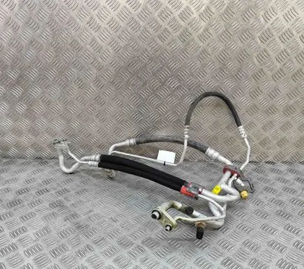 Tesla Model 3 Air conditioning (A/C) pipe/hose 109215700F
