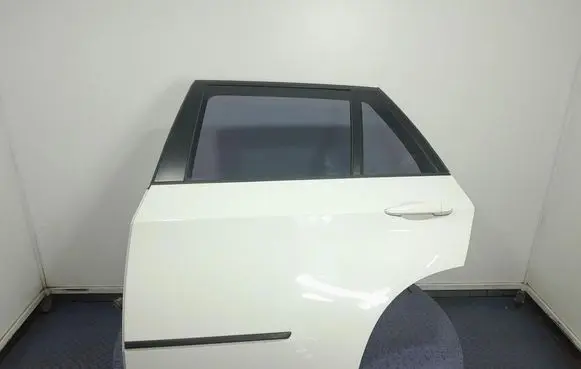Rear door
