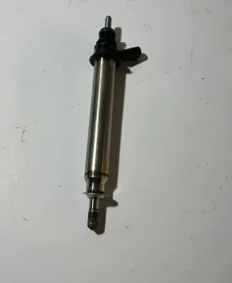 Mercedes-Benz GLS X166 Fuel injector A2560700187 TN0030