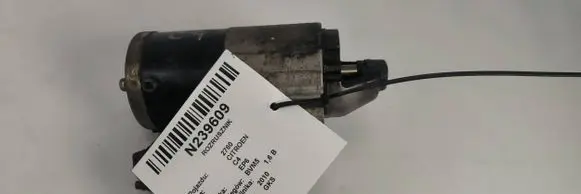 Citroen C4 I Starter motor M000T32271