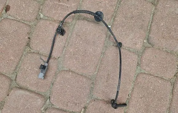 Opel Mokka ABS rear brake sensor 95371616