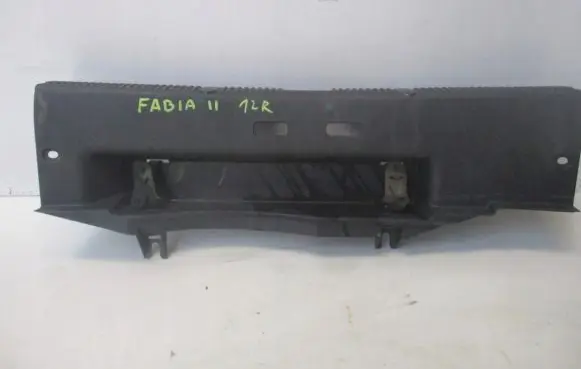 Skoda Fabia Mk2 (5J) Trunk/boot sill cover protection