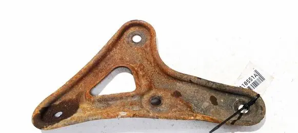Toyota Corolla E120 E130 Engine mounting bracket 